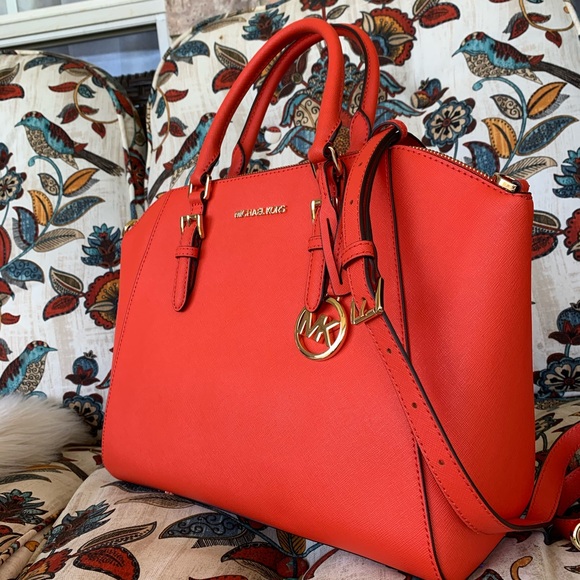 Beautiful large Ciara satchel 😍 - Picture 2 of 9